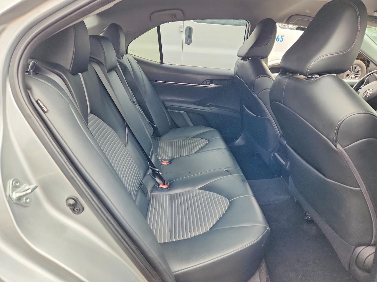 2021 TOYOTA CAMRY SE photo 19