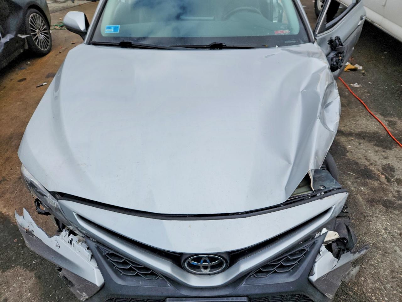 2021 TOYOTA CAMRY SE photo 21