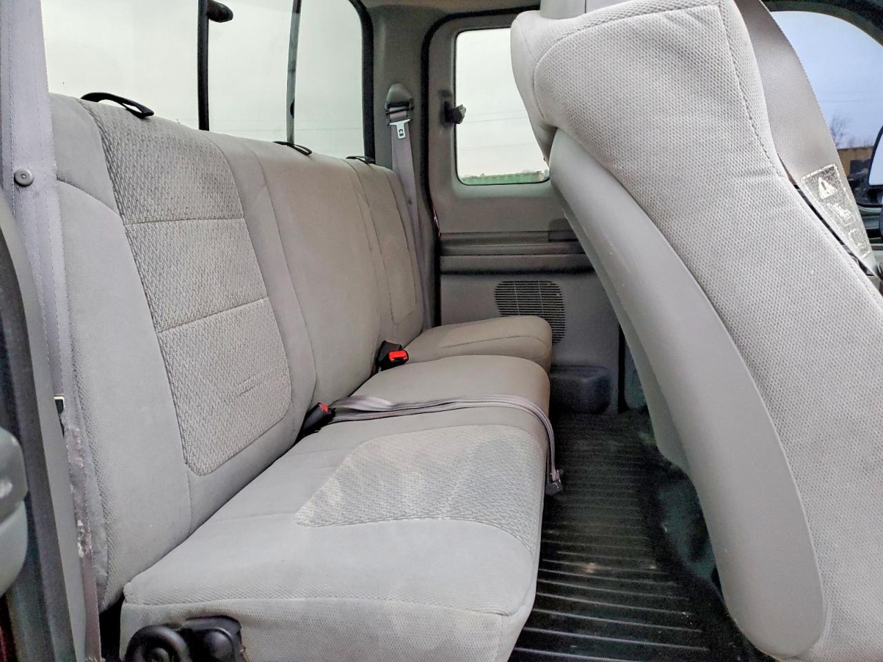2004 FORD F350 SRW SUPER DUTY photo 19