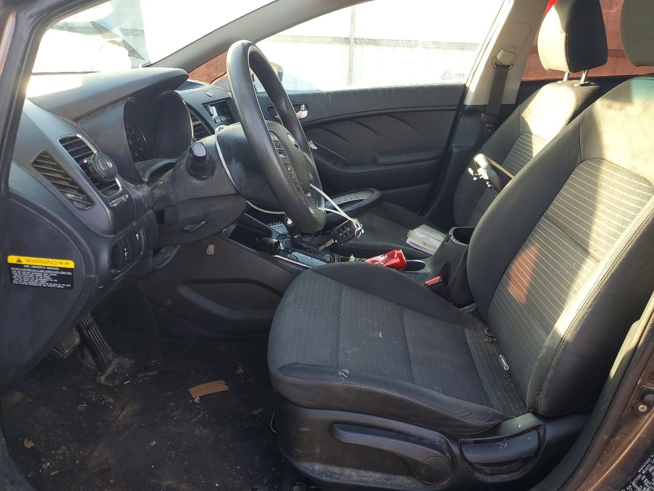 2017 KIA FORTE LX photo 13