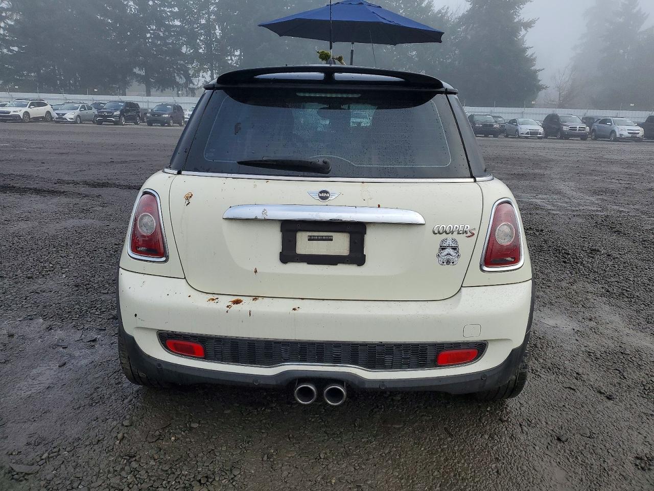 2010 MINI COOPER S photo 6