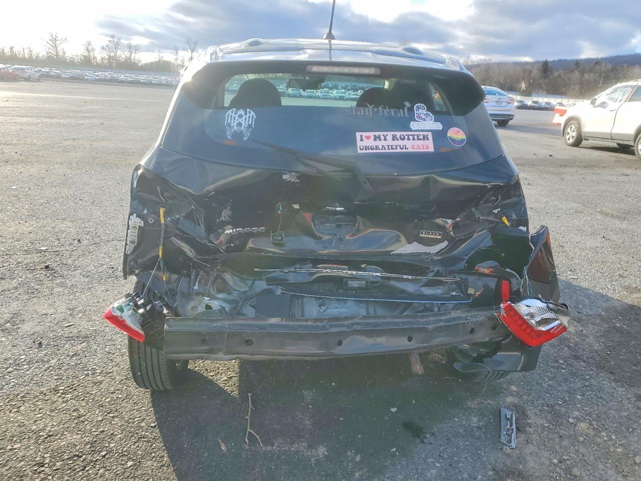 2022 MITSUBISHI MIRAGE SE photo 6