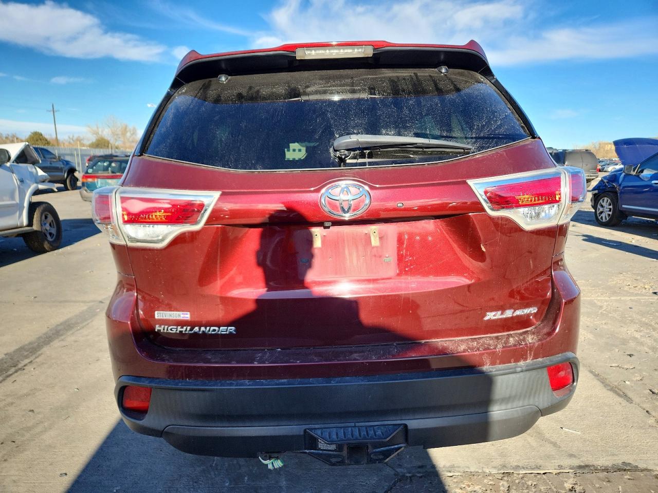 2016 TOYOTA HIGHLANDER XLE photo 6