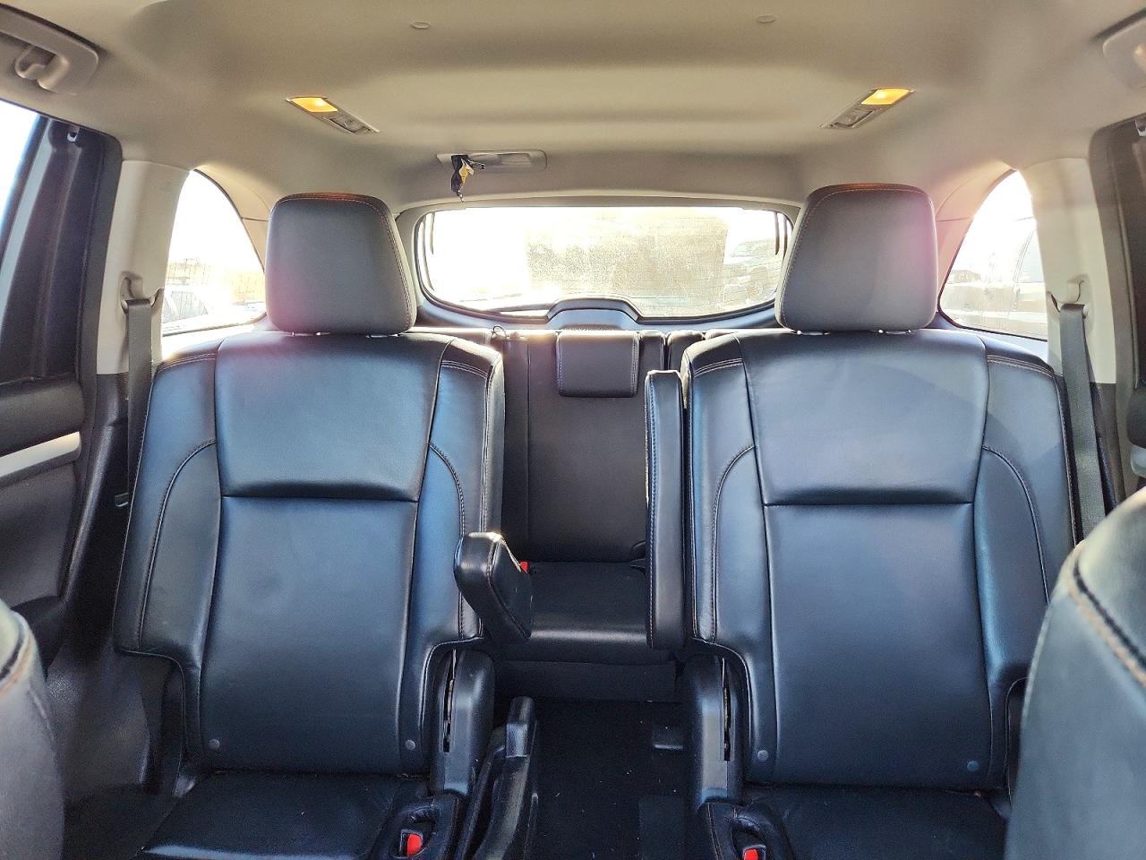 2016 TOYOTA HIGHLANDER XLE photo 10