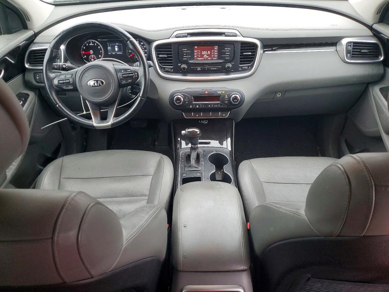 2016 KIA SORENTO photo 15