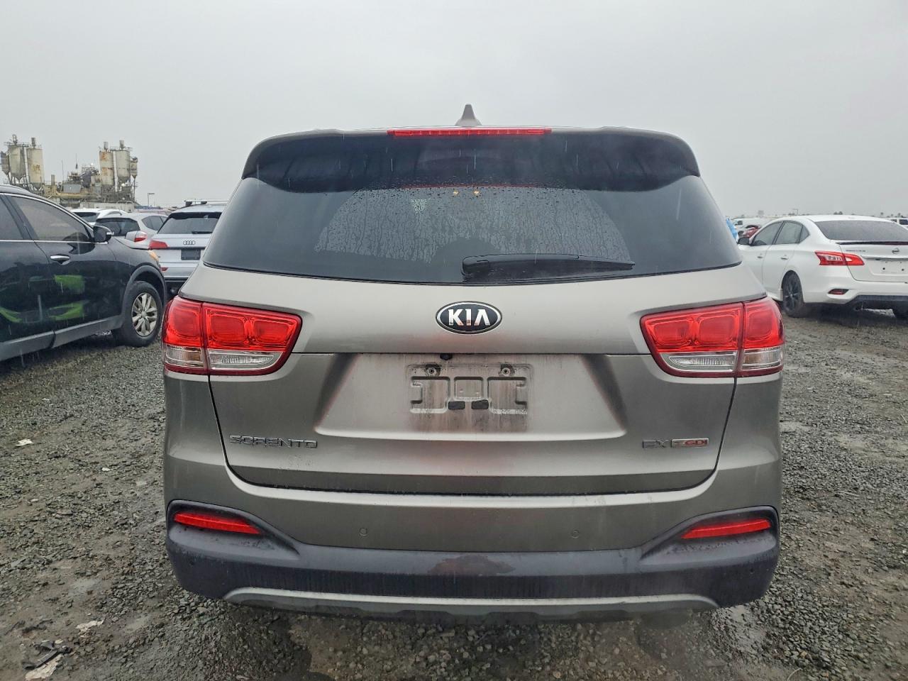2016 KIA SORENTO photo 11