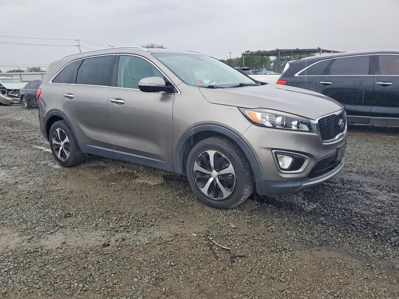 2016 KIA SORENTO photo 7
