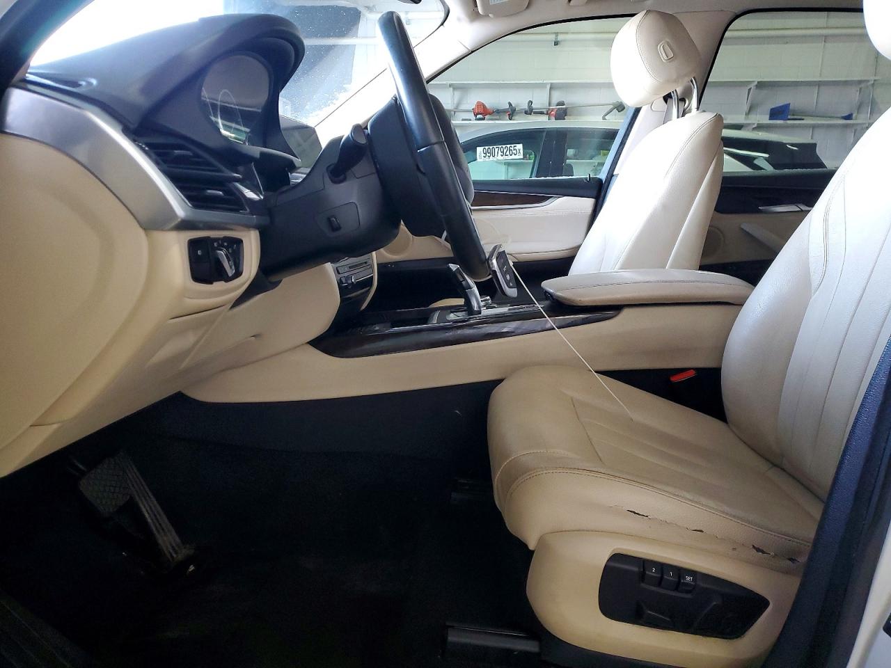 2016 BMW X5 XDRIVE35I photo 13