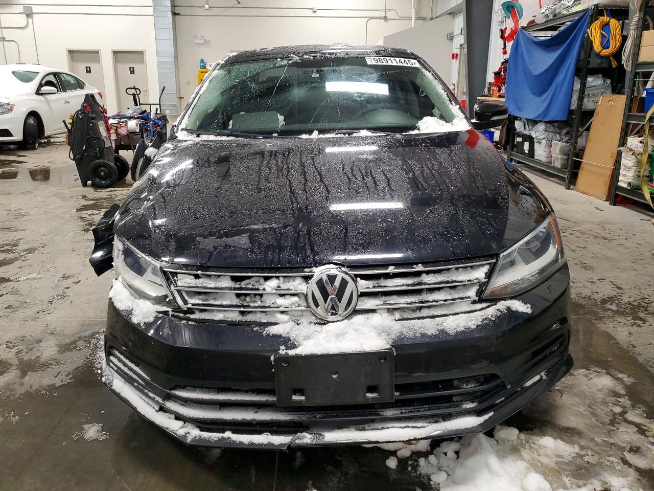 2015 VOLKSWAGEN JETTA BASE photo 5