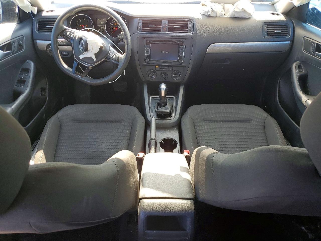 2015 VOLKSWAGEN JETTA BASE photo 8