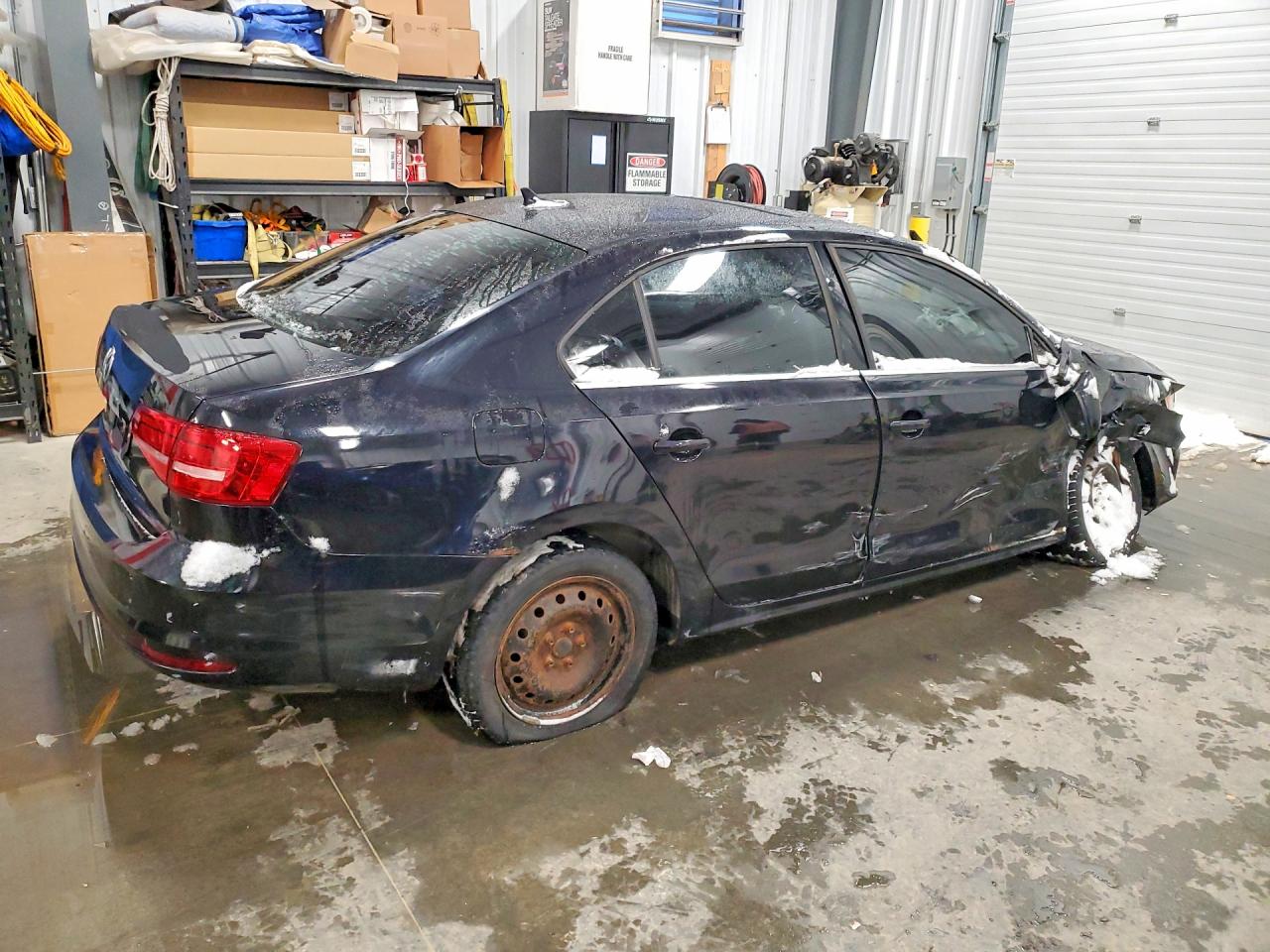 2015 VOLKSWAGEN JETTA BASE photo 3