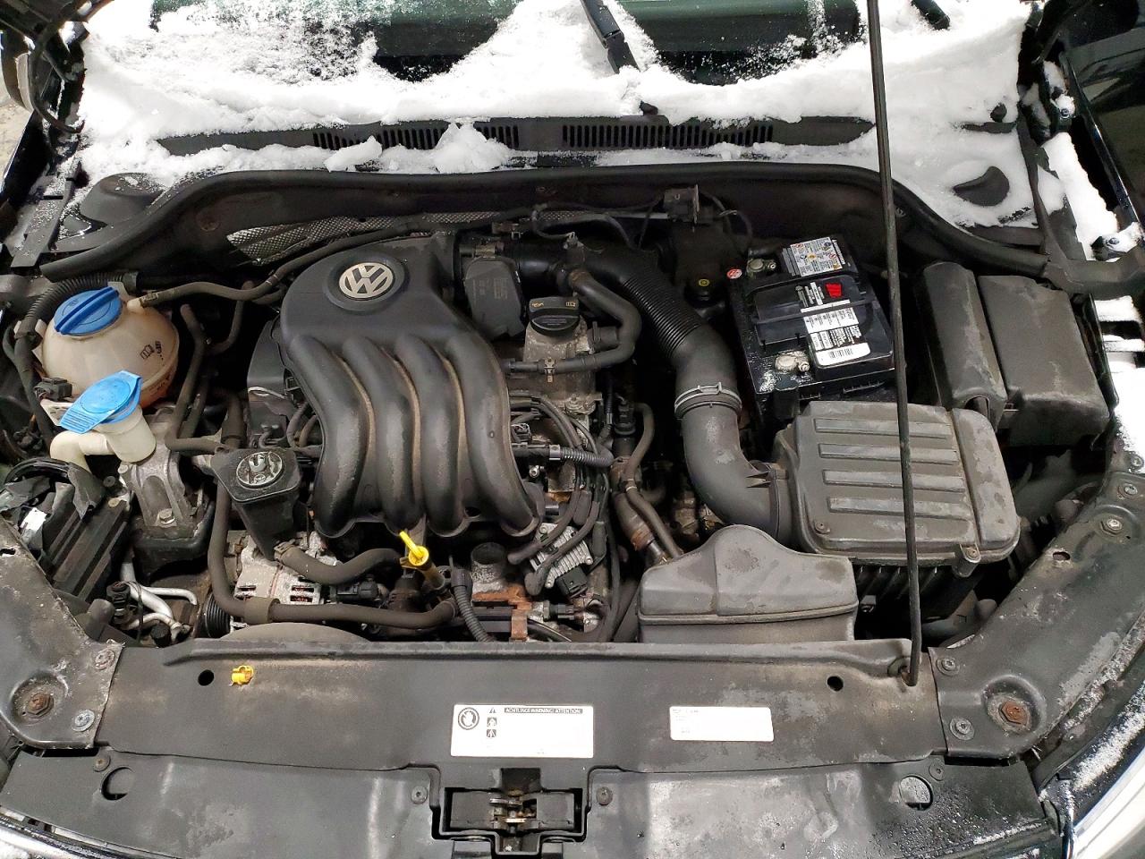 2015 VOLKSWAGEN JETTA BASE photo 11