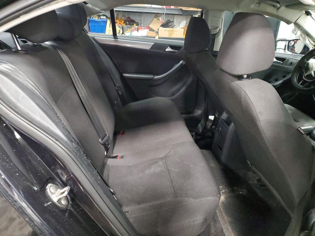 2015 VOLKSWAGEN JETTA BASE photo 10