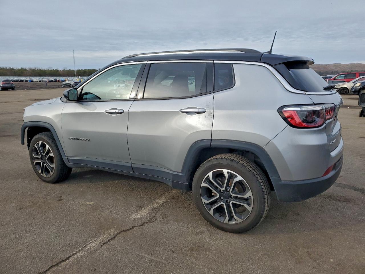 2022 JEEP COMPASS LIMITED photo 2