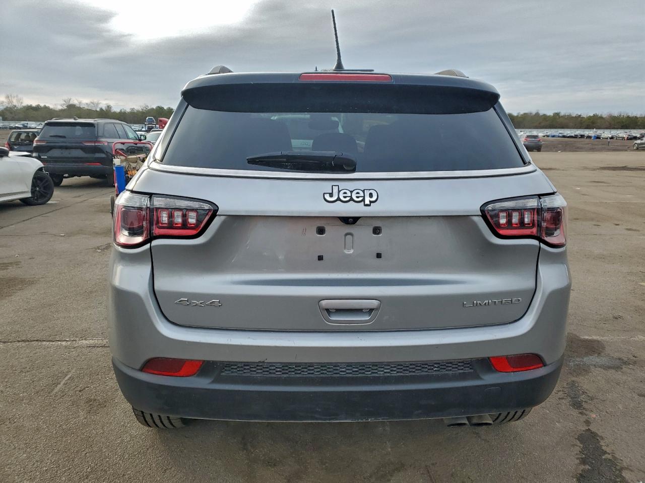 2022 JEEP COMPASS LIMITED photo 6