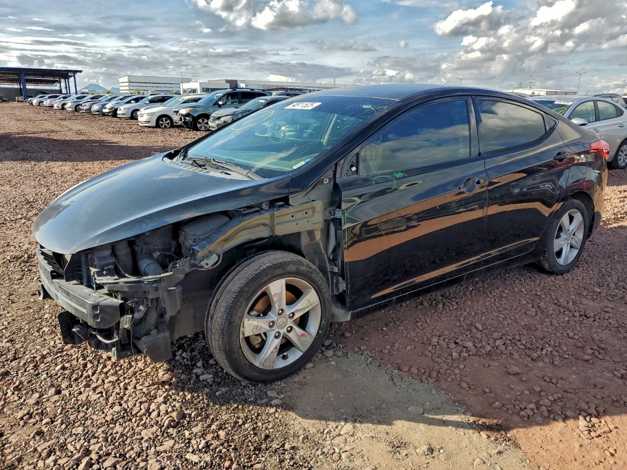 2013 HYUNDAI ELANTRA