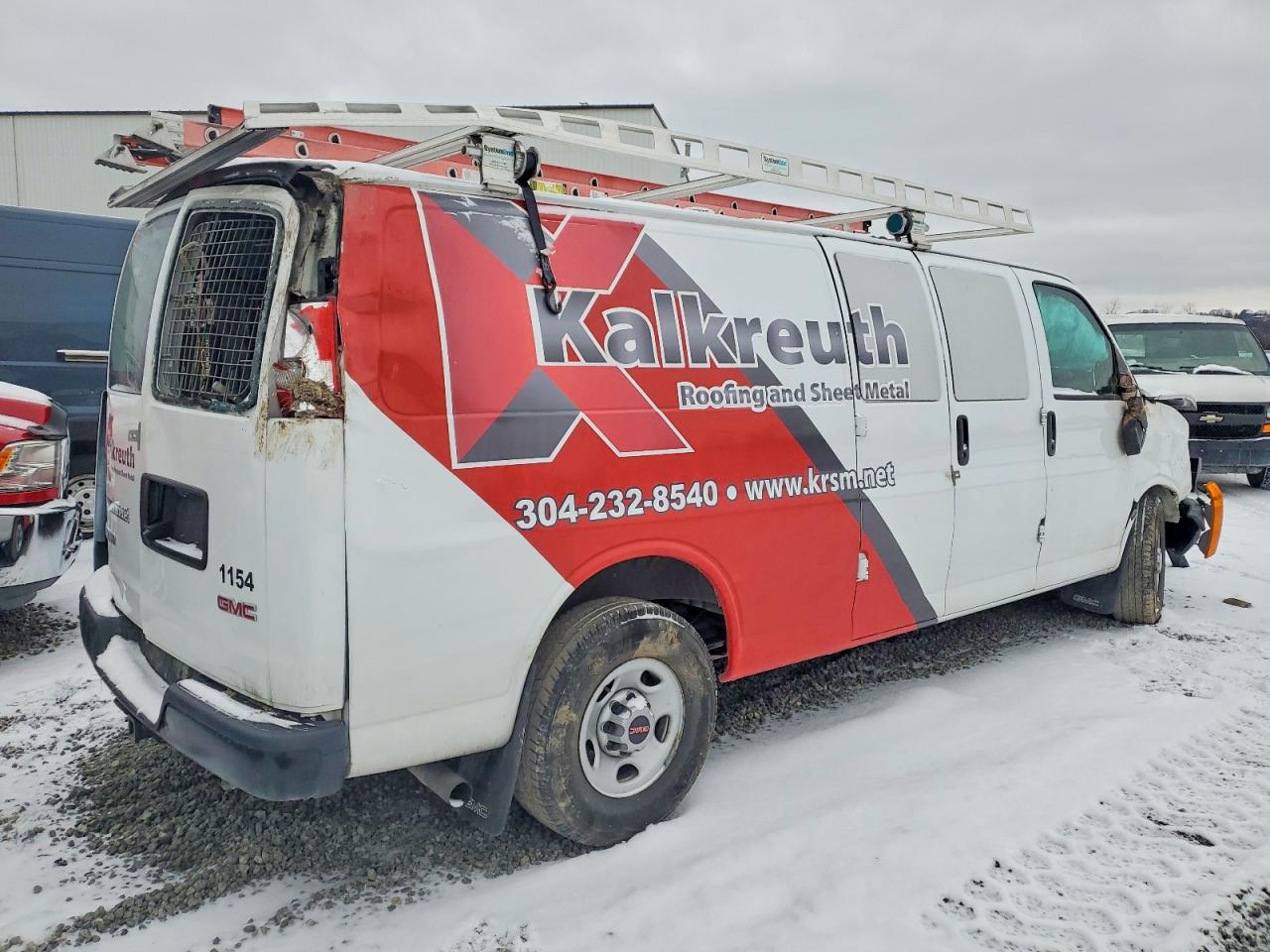 2022 GMC SAVANA G2500 photo 3