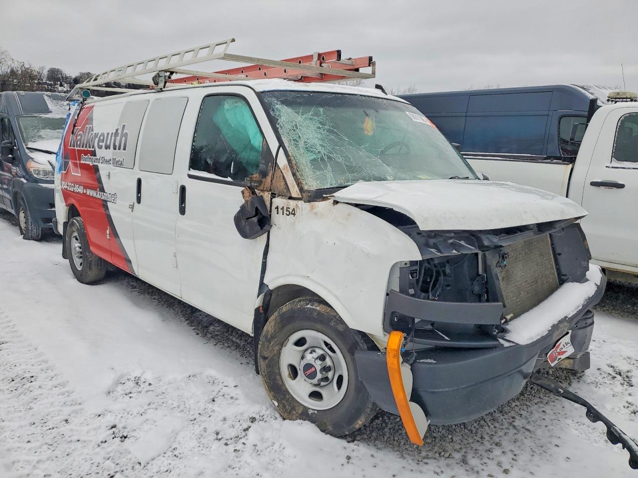 2022 GMC SAVANA G2500 photo 4