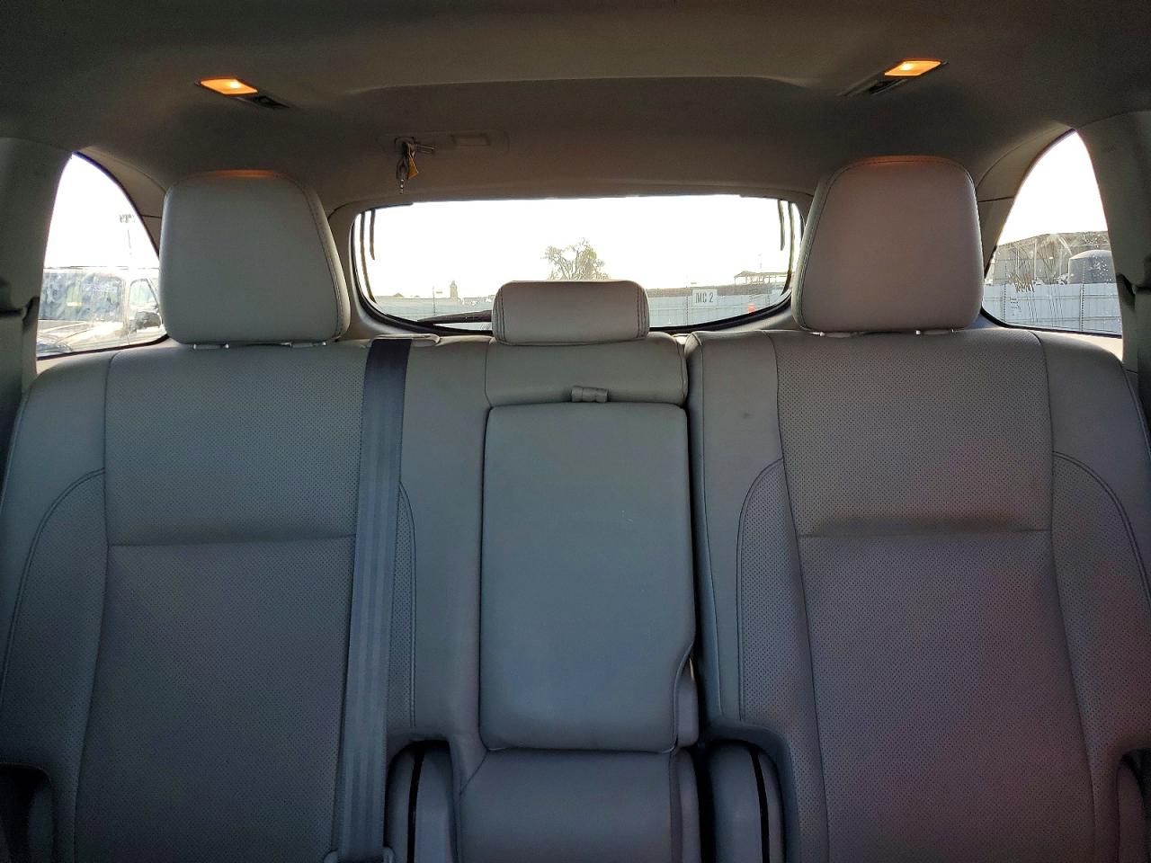 2017 TOYOTA HIGHLANDER LIMITED photo 10