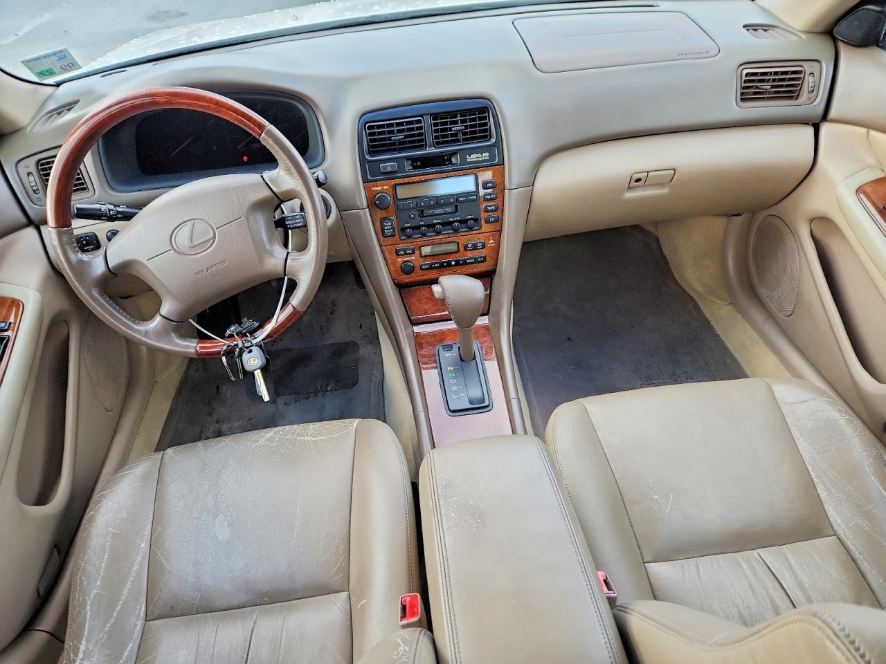 2001 LEXUS ES 300 photo 8