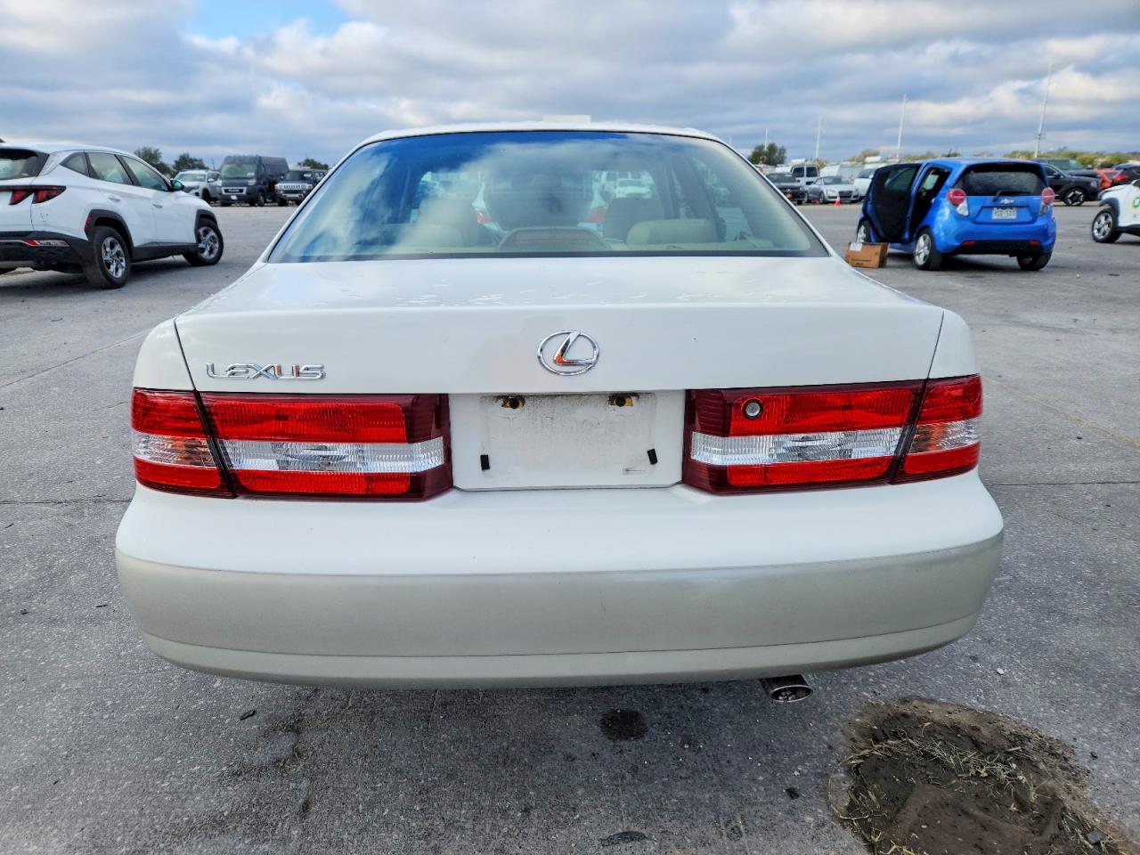 2001 LEXUS ES 300 photo 6