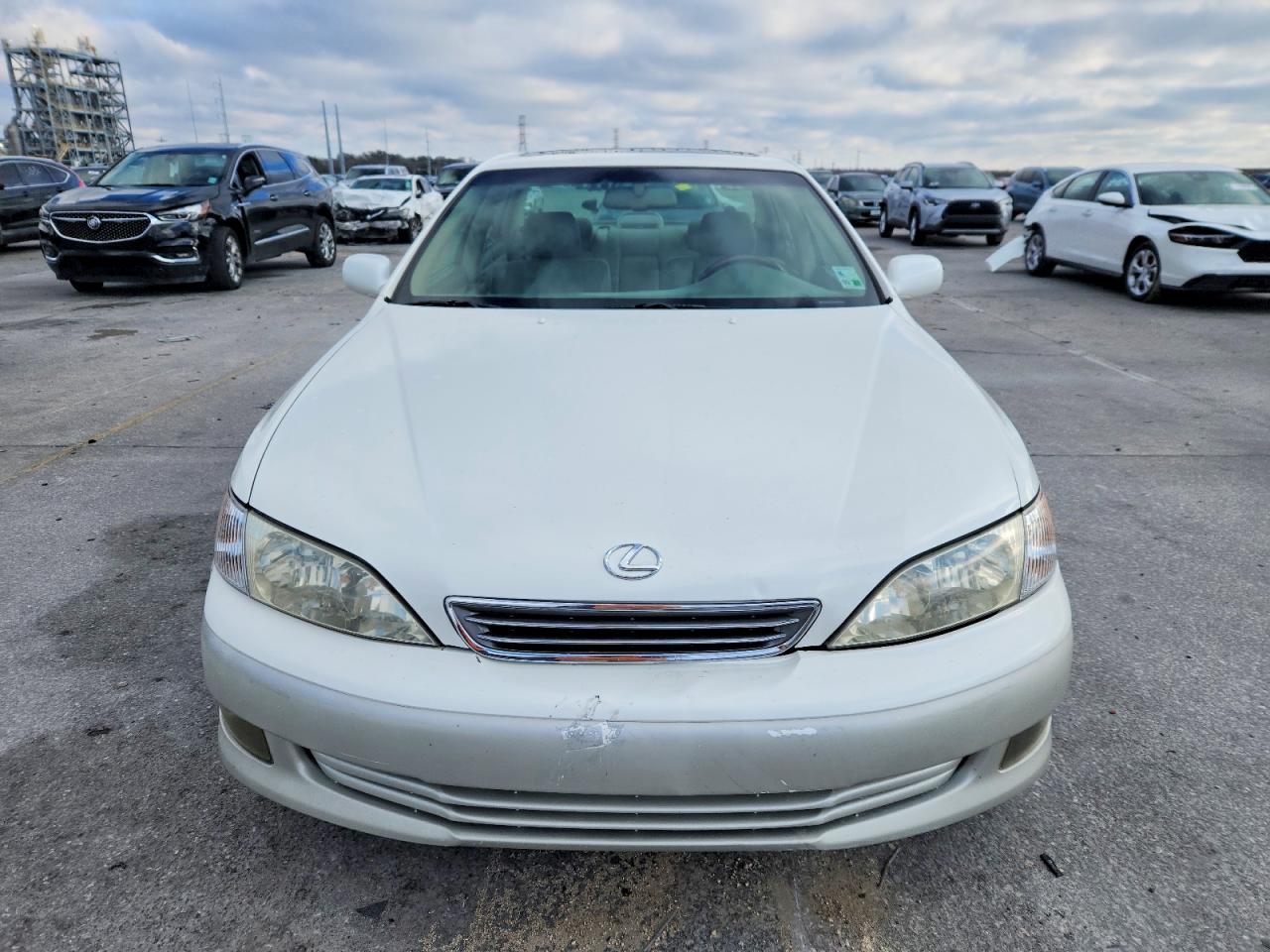 2001 LEXUS ES 300 photo 5