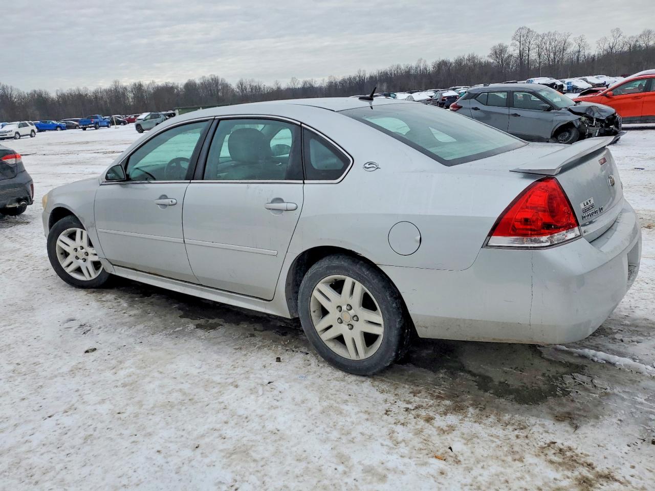 2011 CHEVROLET IMPALA LT photo 3