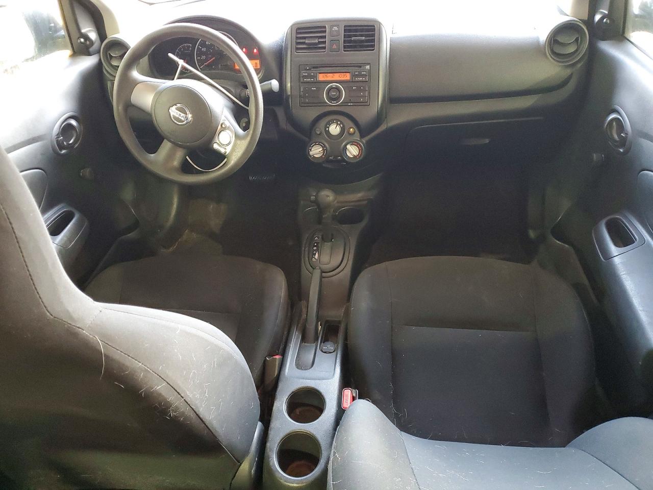 2014 NISSAN VERSA S photo 8