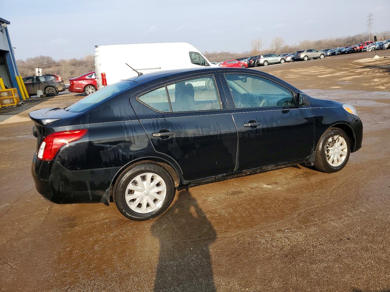 2014 NISSAN VERSA S photo 3