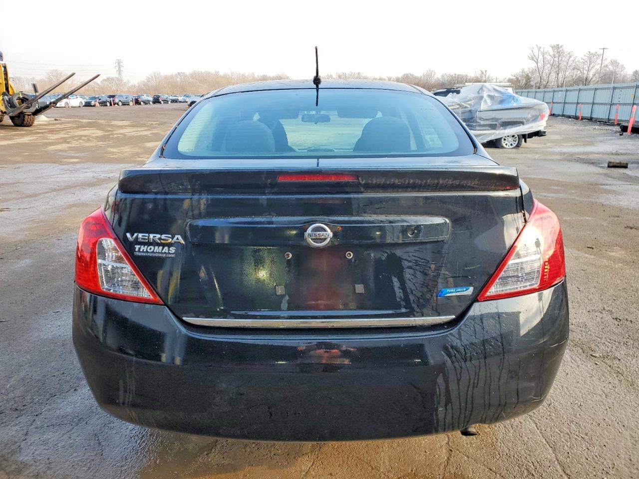 2014 NISSAN VERSA S photo 6