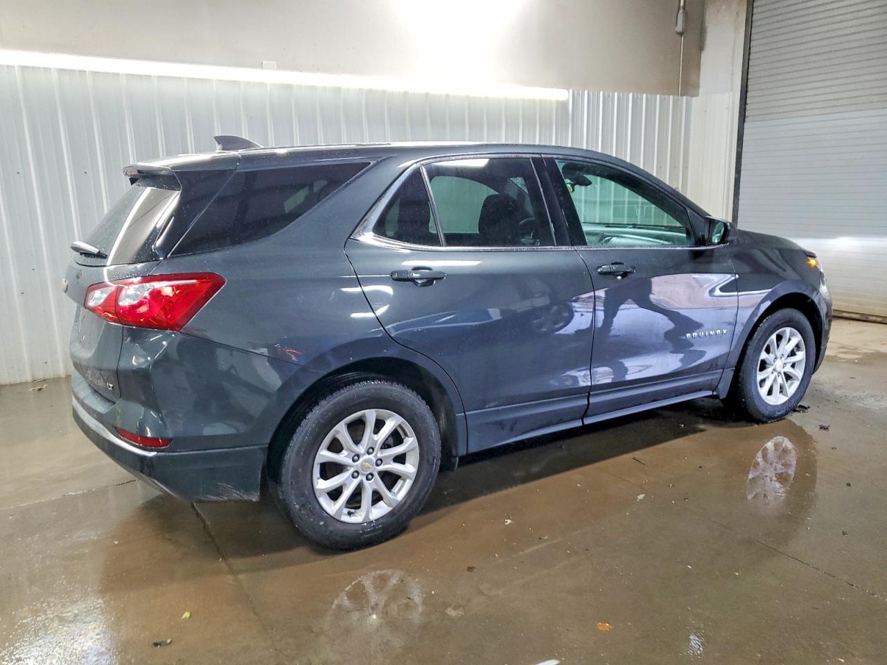 2019 CHEVROLET EQUINOX LT photo 3