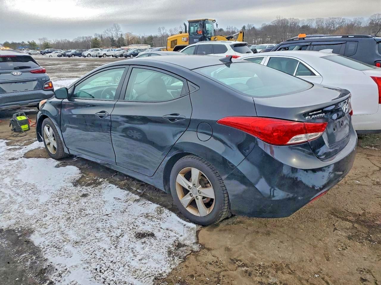 2013 HYUNDAI ELANTRA GLS photo 2