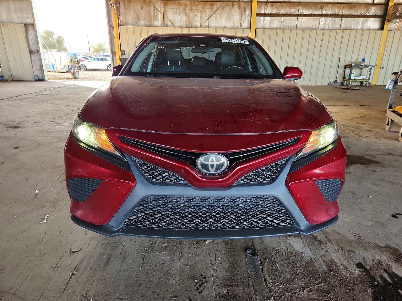 2018 TOYOTA CAMRY L photo 5