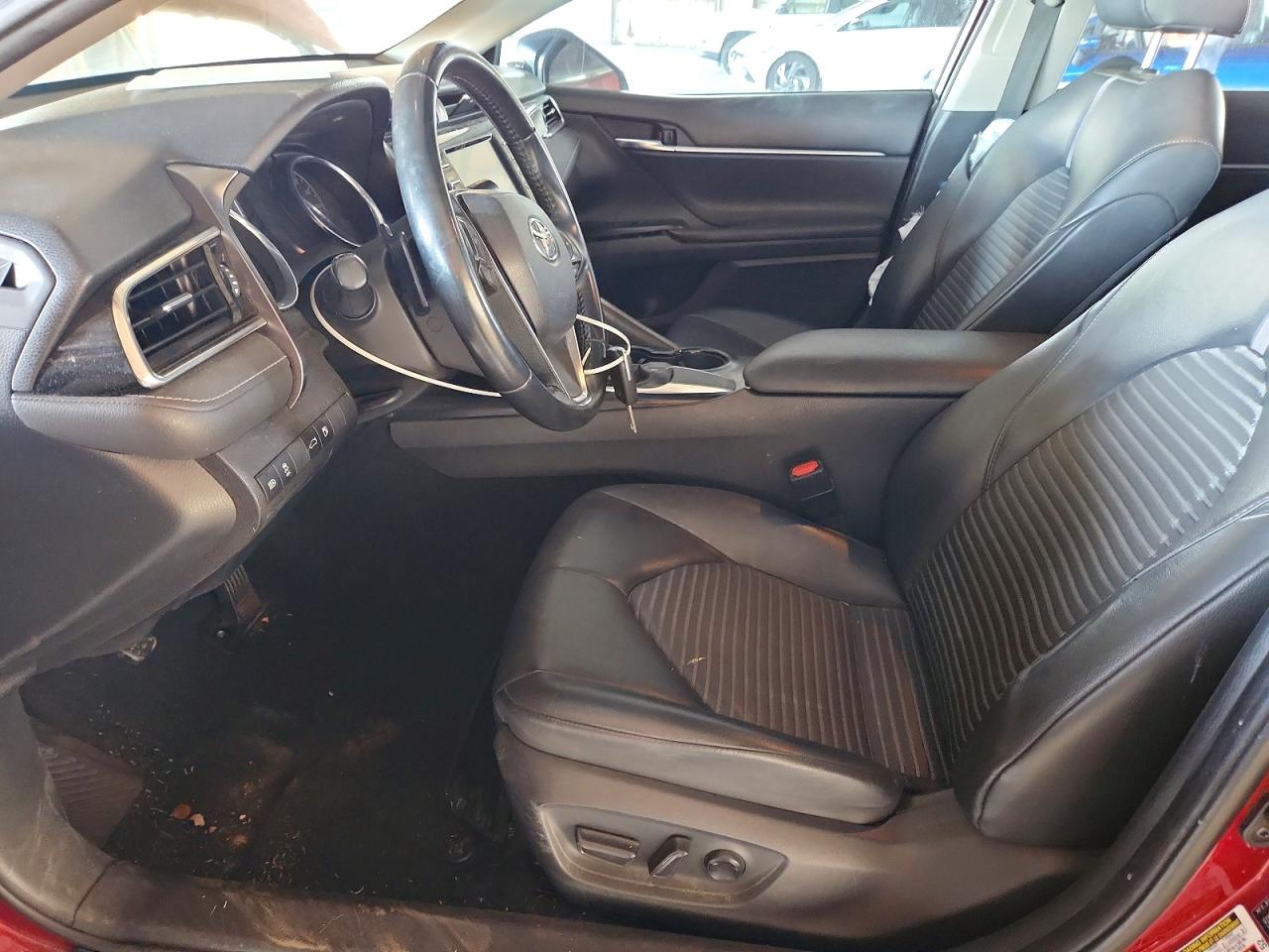 2018 TOYOTA CAMRY L photo 7