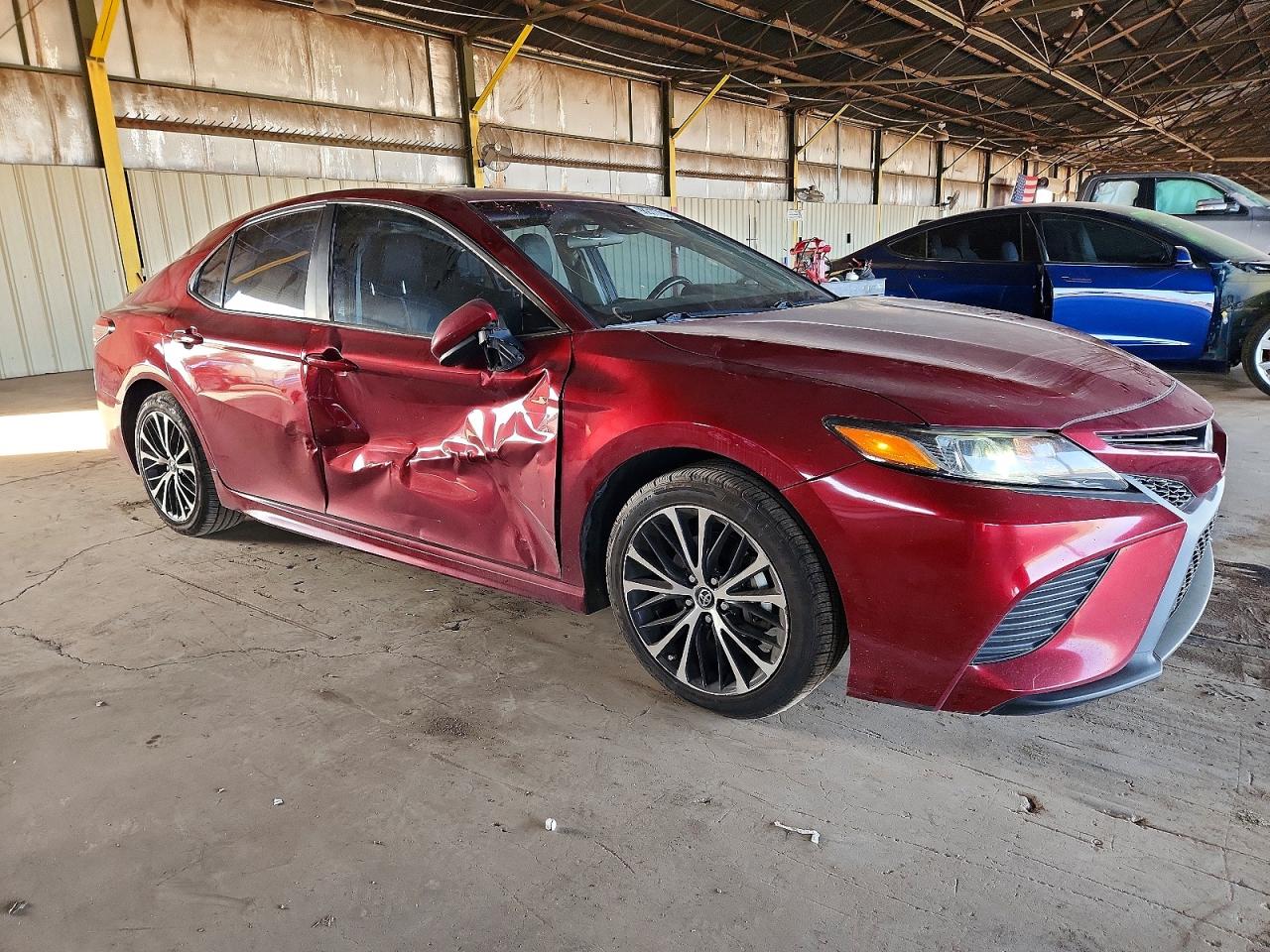 2018 TOYOTA CAMRY L photo 4