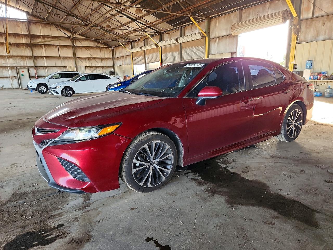 2018 TOYOTA CAMRY