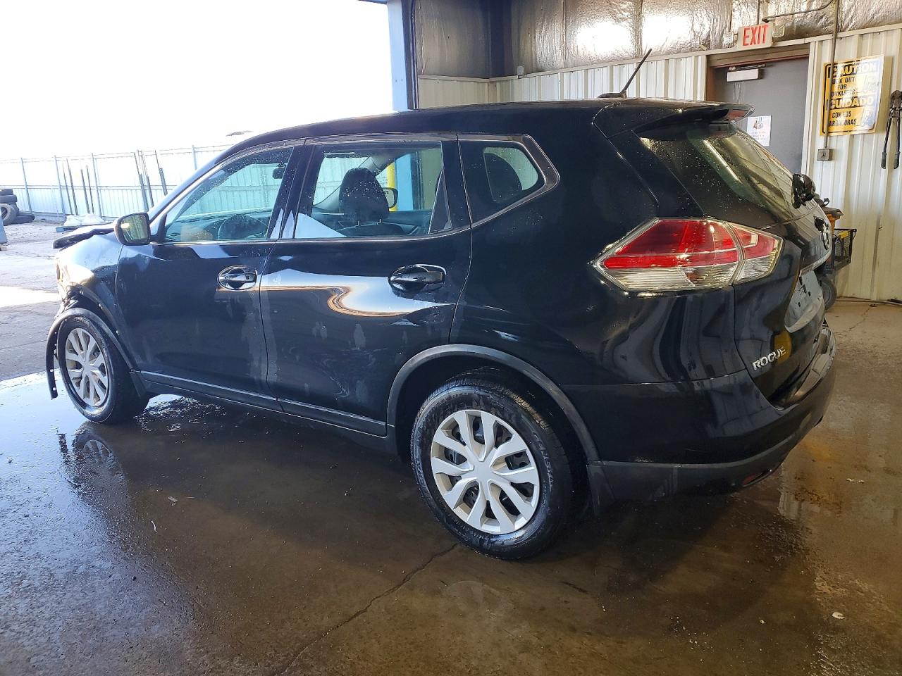 2016 NISSAN ROGUE S photo 2