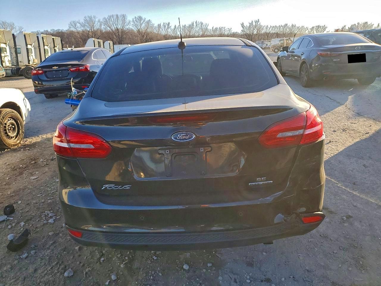 2015 FORD FOCUS SE photo 11