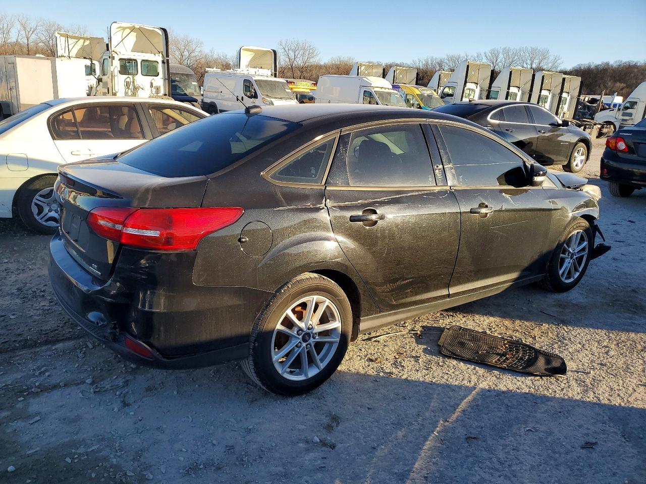 2015 FORD FOCUS SE photo 5