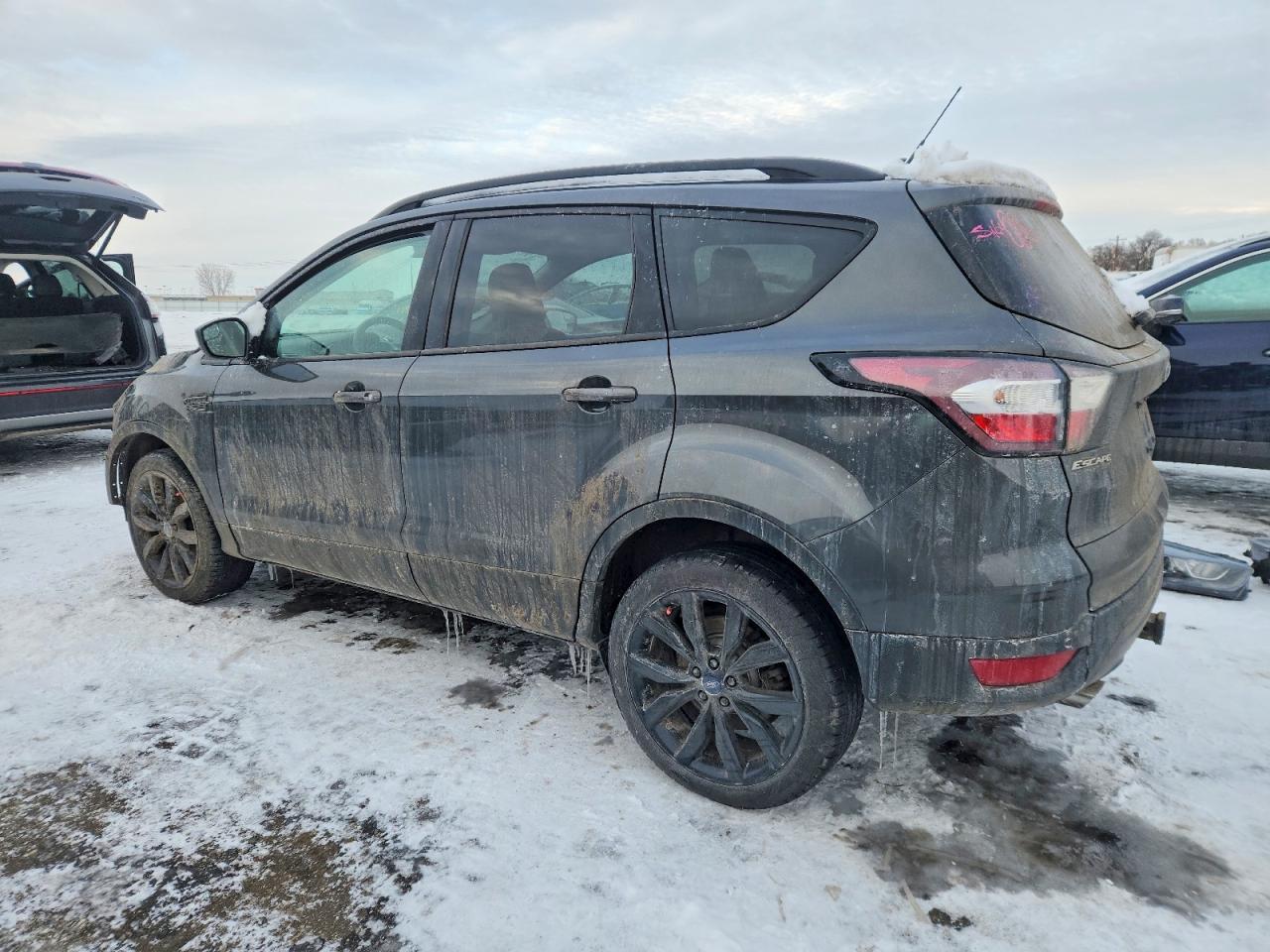 2018 FORD ESCAPE SEL photo 2