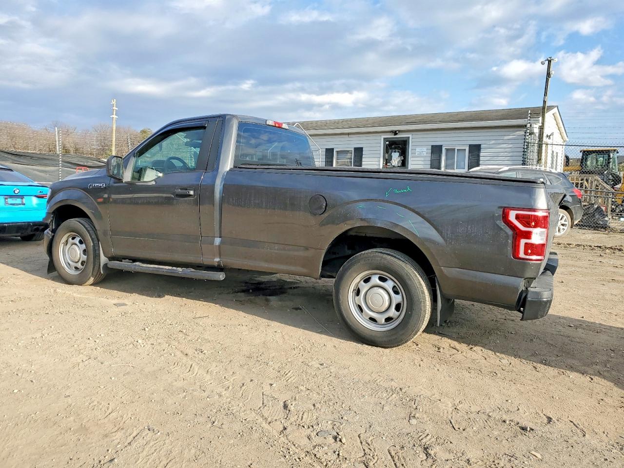 2019 FORD F150 photo 2
