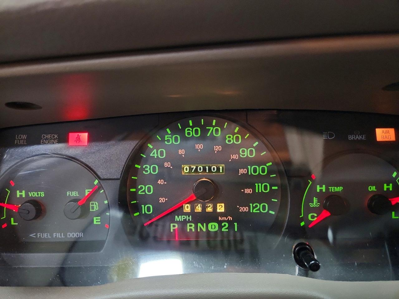 2004 MERCURY GRAND MARQUIS GS photo 9