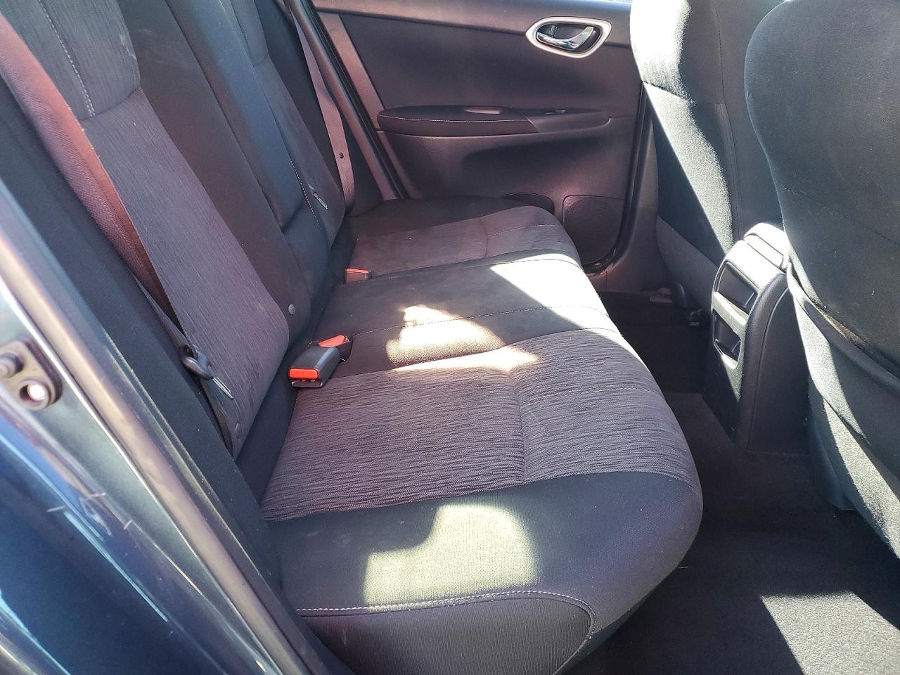 2015 NISSAN SENTRA S photo 10