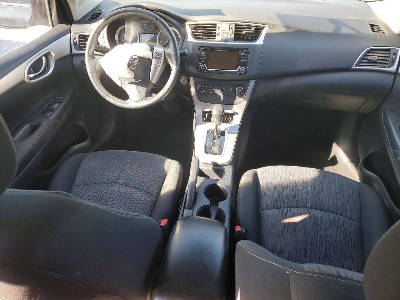 2015 NISSAN SENTRA S photo 8