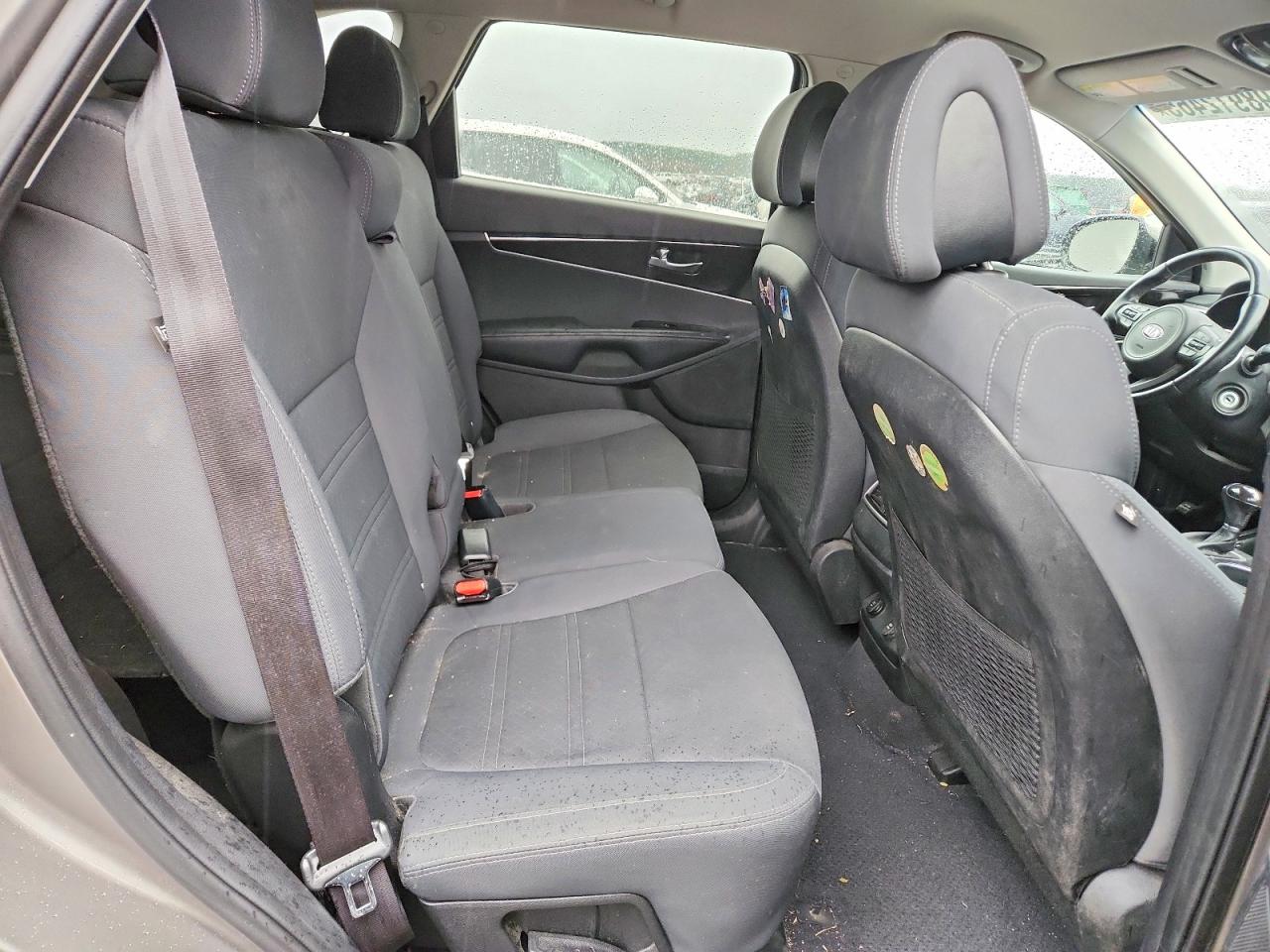 2016 KIA SORENTO LX photo 10