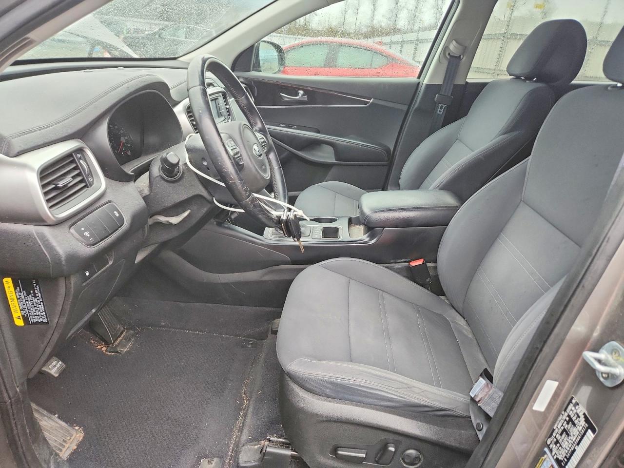 2016 KIA SORENTO LX photo 7