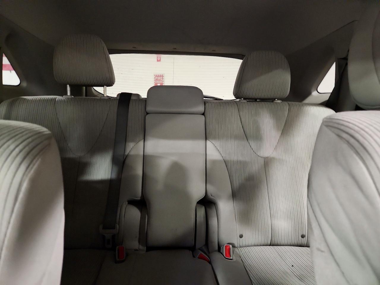 2011 TOYOTA VENZA photo 10