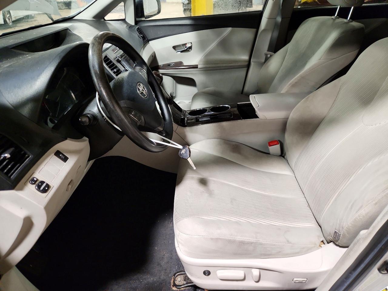 2011 TOYOTA VENZA photo 7