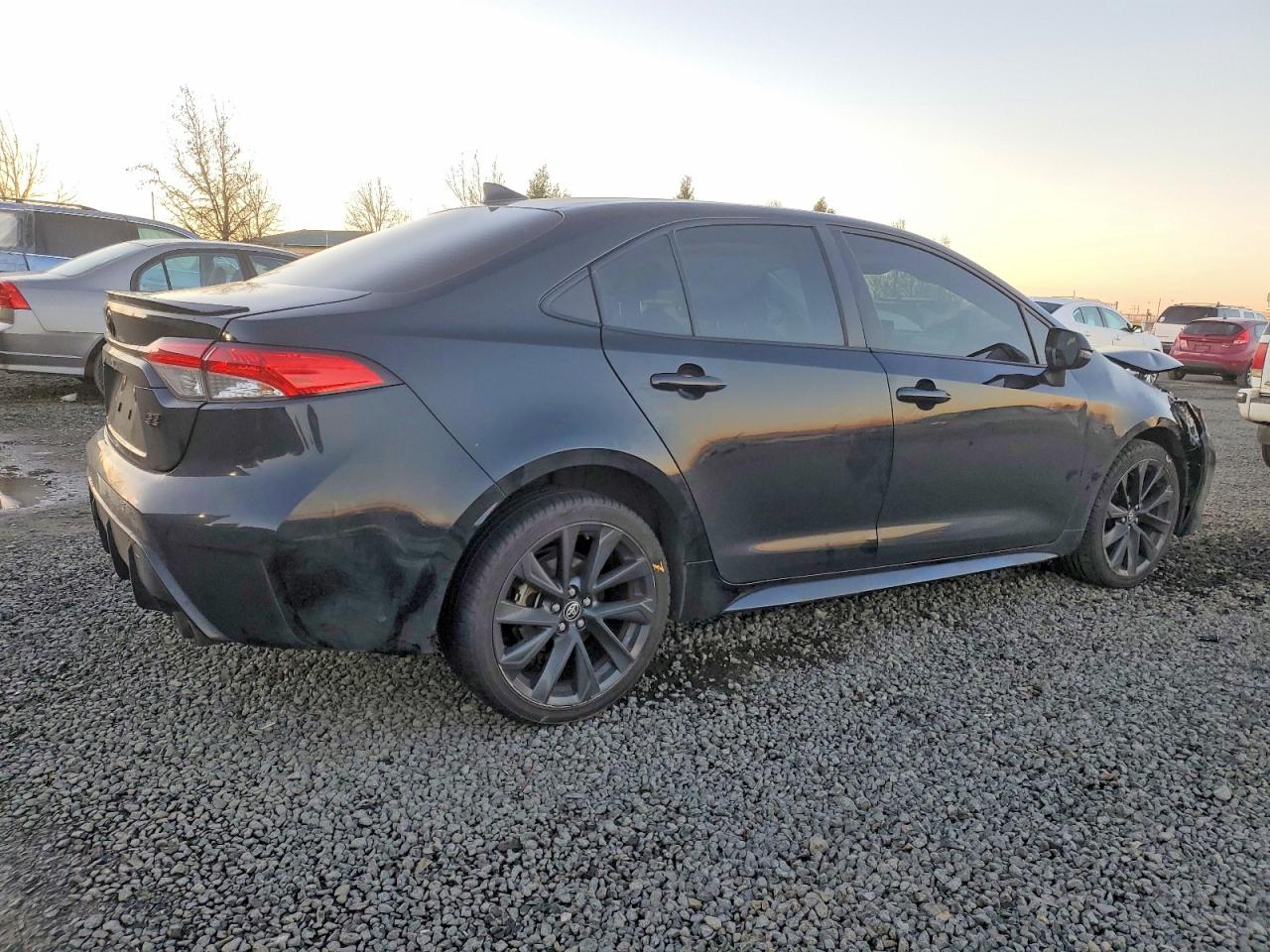 2023 TOYOTA COROLLA SE photo 3
