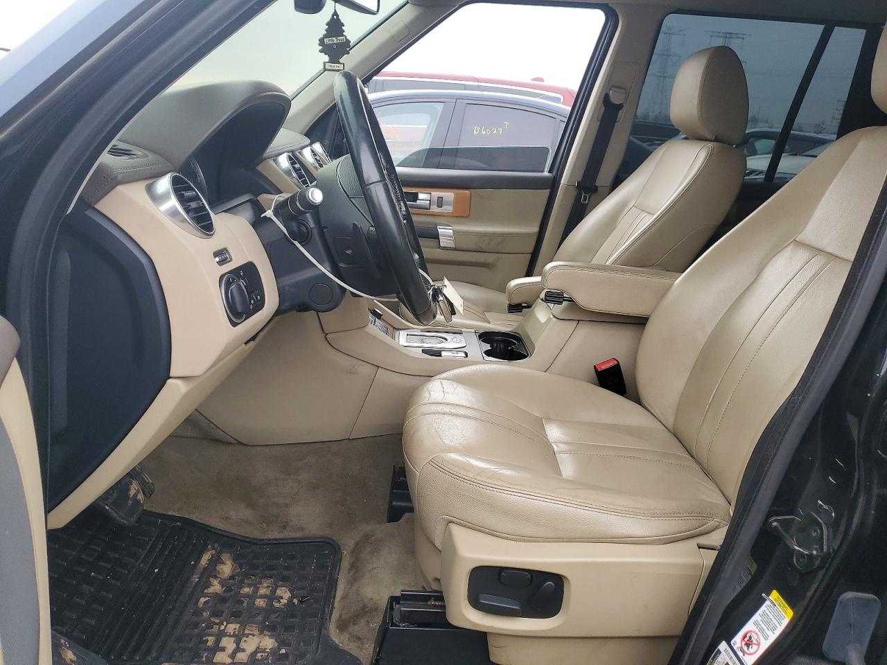 2015 LAND ROVER LR4 HSE photo 7